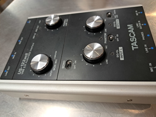 Tascam - US-122MKII 4